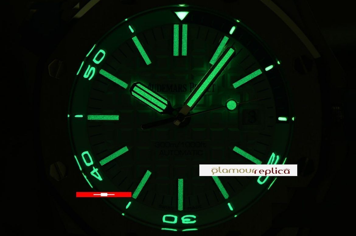 Rolex DiW NTPT Carbon GMT-Master II MOTLEY GMT