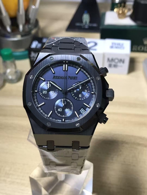 Audemars Piguet - 2025 - 26240BA.GG.1324BA.01 vide-1