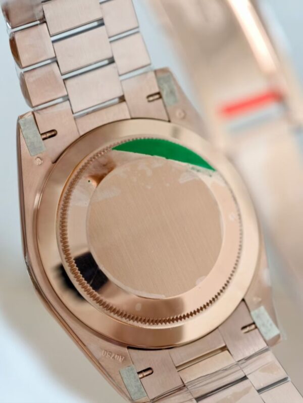 DAY-DATE 40 Sundust 228235-0001