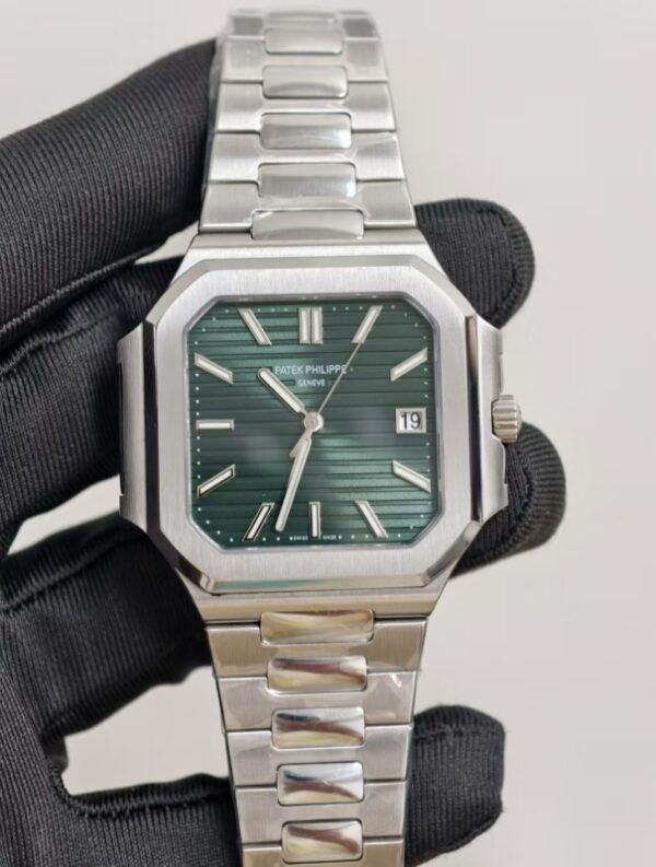 Patek Philippe Cubitus 5821/1A-001