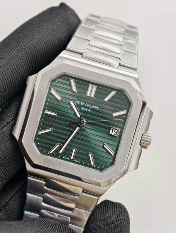 Patek Philippe Cubitus 5821/1A-001
