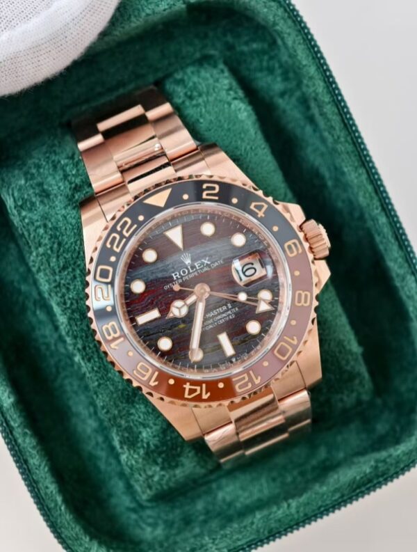 126715CHNR-0002 GMT-MASTER II