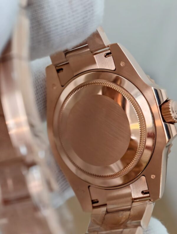 126715CHNR-0002 GMT-MASTER II