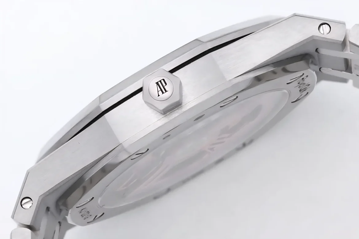 Audemars Piguet - 2025 - 26240BA.GG.1324BA.01 vide-1