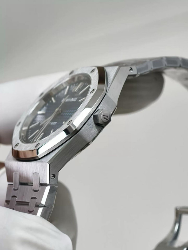 15300ST.OO.1220ST.02 Audemars Piguet 39